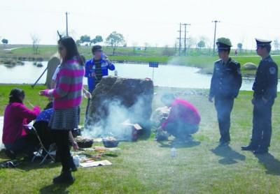 精选层上市即破发 新三板革命成功了?‘MK电竞’(图1) MK电竞